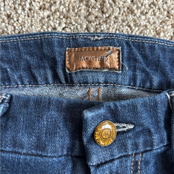 Mother The Drama Joyride Flare Jeans in Classic Blue Jeans Size 24 - Picture 4 of 8